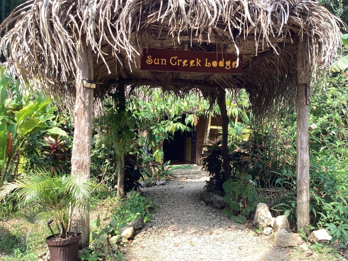 Sun Creek Lodge Punta Gorda Bagian luar foto