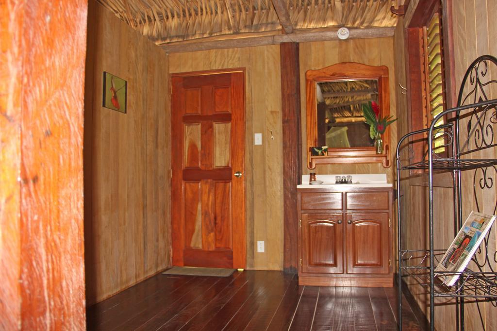 Sun Creek Lodge Punta Gorda Ruang foto