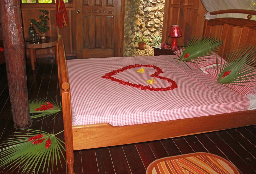 Sun Creek Lodge Punta Gorda Bagian luar foto